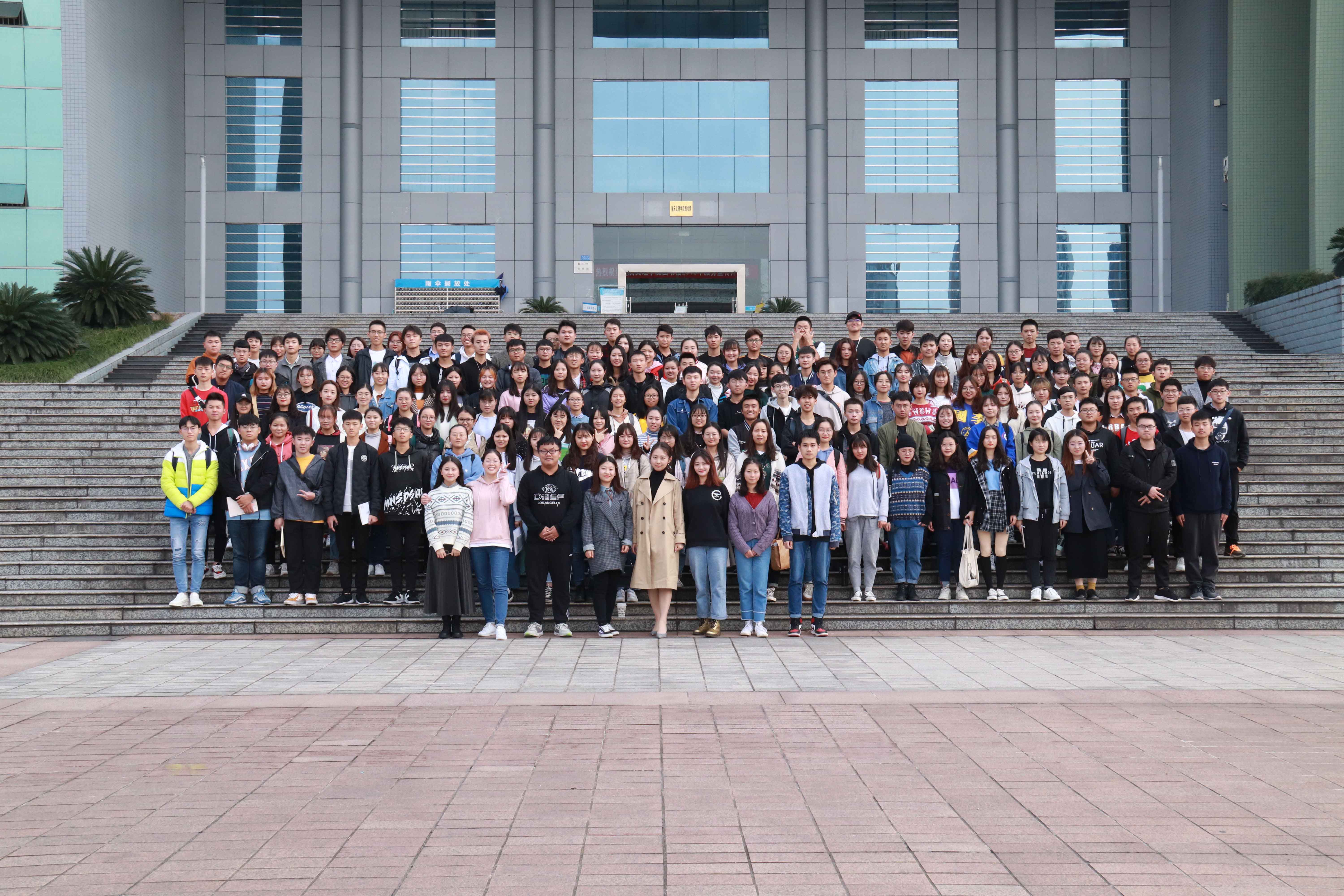 英国上市公司365院级团学组织第二次例会顺利举行5.jpg